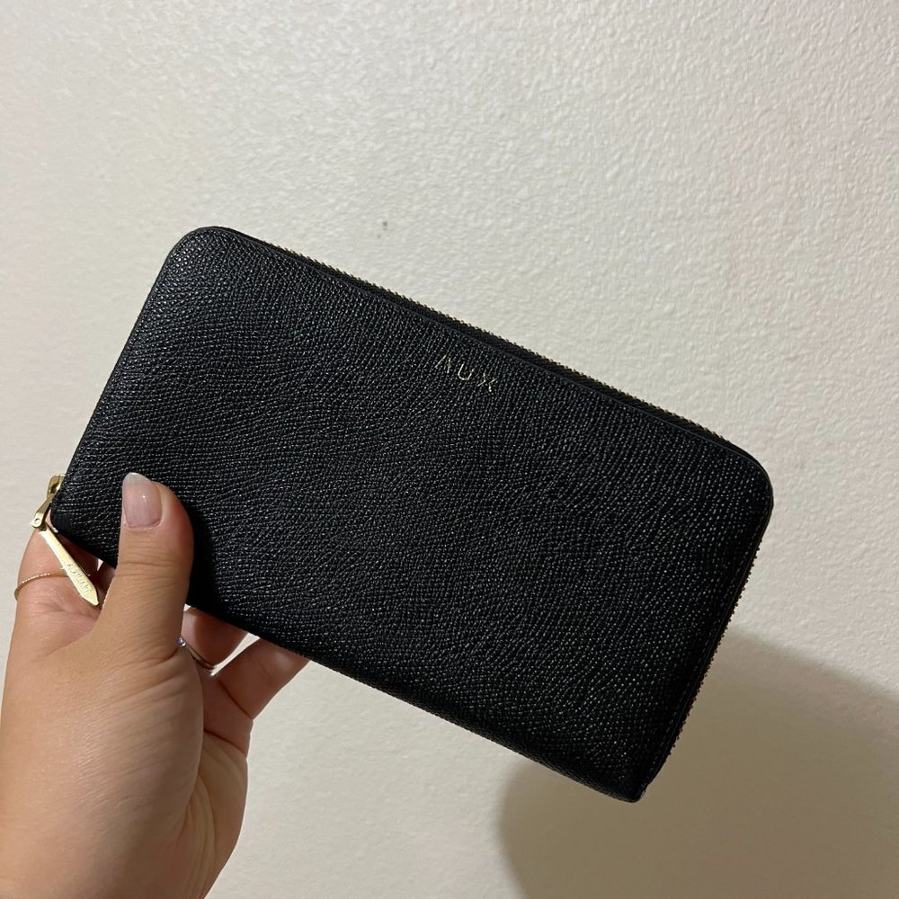 Aritzia Auxiliary Black Large Zippered Leather Wallet with Gold Hardware